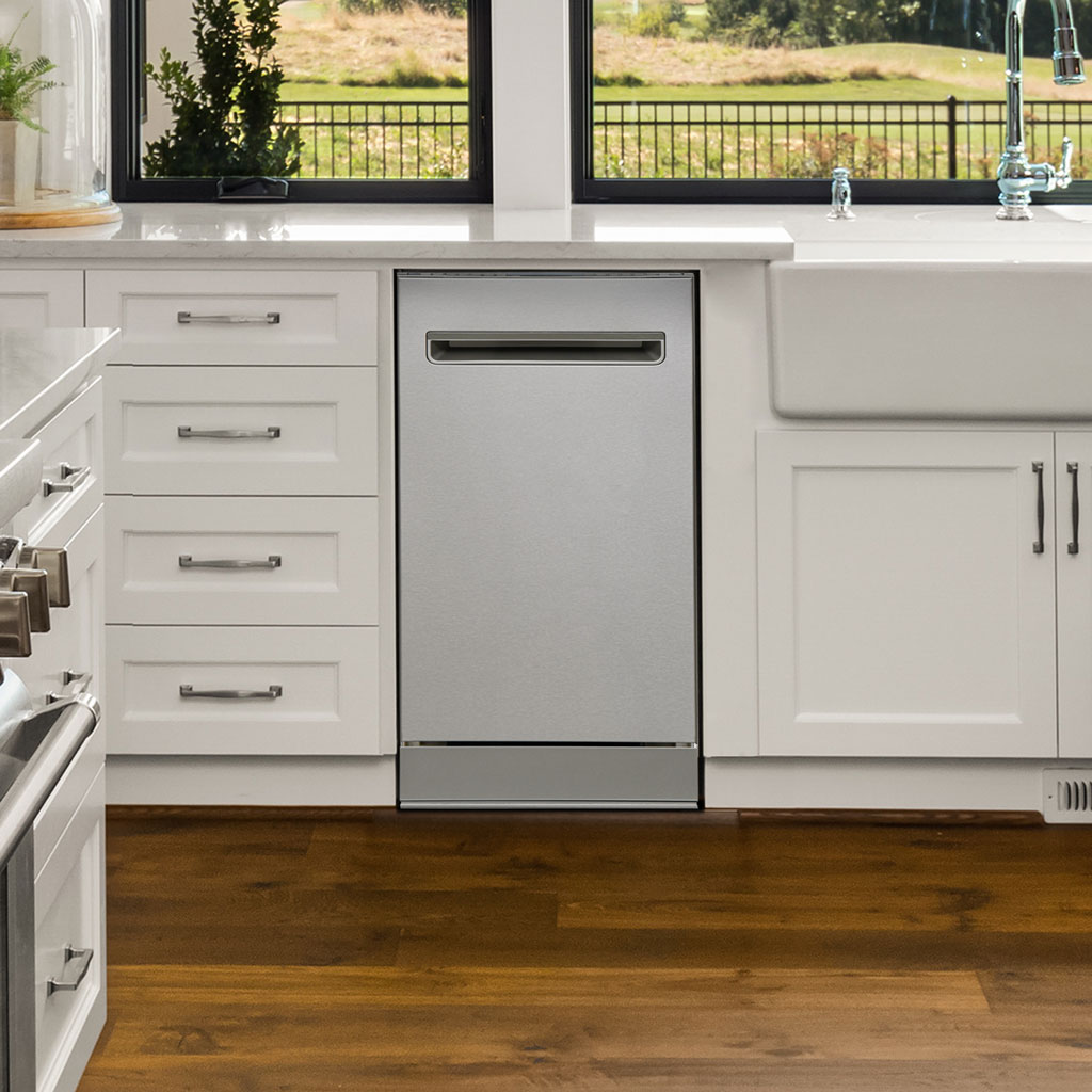 Danby 18″ DDW1832ESS Top Control Dishwasher